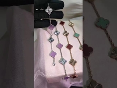 Anting Berlian Emas 18K Ketersediaan Bervariasi untuk Distributor Perhiasan B2B