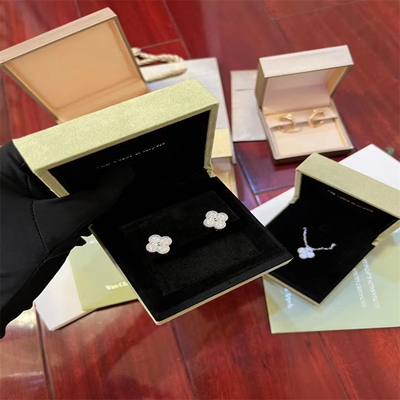 Perhiasan Berlian Mewah Customized HK Set Perhiasan Pabrik