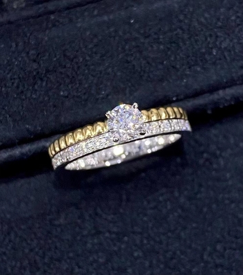 Perhiasan Mewah Custom 18K Gold Diamond Ring Round Diamond Stones HK Setting