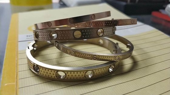 OEM 18k Perhiasan Emas Padat China Pabrik Perhiasan Merek Custom Mountings And Settings