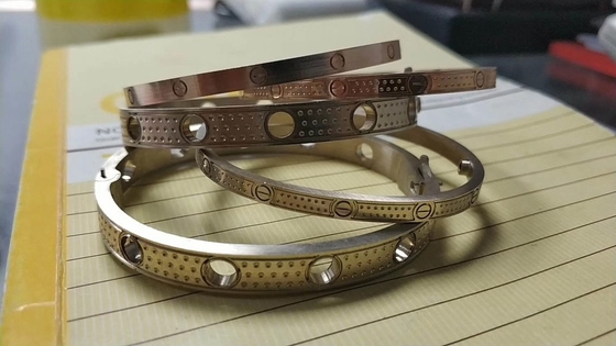 OEM 18k Perhiasan Emas Padat China Pabrik Perhiasan Merek Custom Mountings And Settings