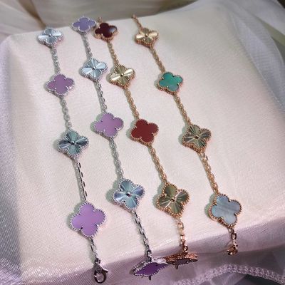 Anting-anting Perhiasan Berlian Emas 18K Mewah yang Meningkatkan Gaya Pribadi dengan Kilauan Luar Biasa