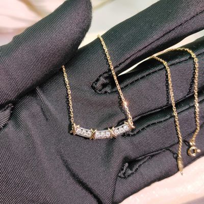 Perhiasan Berlian Emas 18k Mewah Desain Modern Pengaturan Bezel